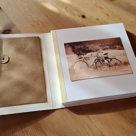 Geraeumiges In Mit Parkplatz Апартаменты