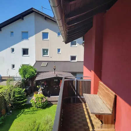 Apartament Geraeumiges In Mit Parkplatz *