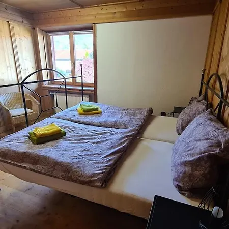 Geraeumiges In Mit Parkplatz Appartement *