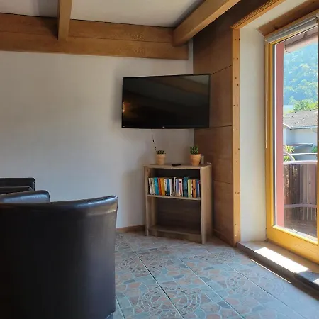 Geraeumiges In Mit Parkplatz