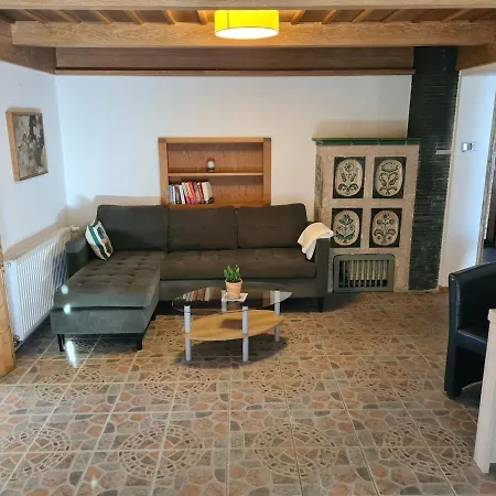 Geraeumiges In Mit Parkplatz Appartement